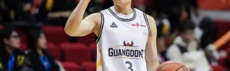 世界杯手机直播-惨遭15分大逆转！女篮霸主加时3分惜败：杨力维空砍14分3板4助！